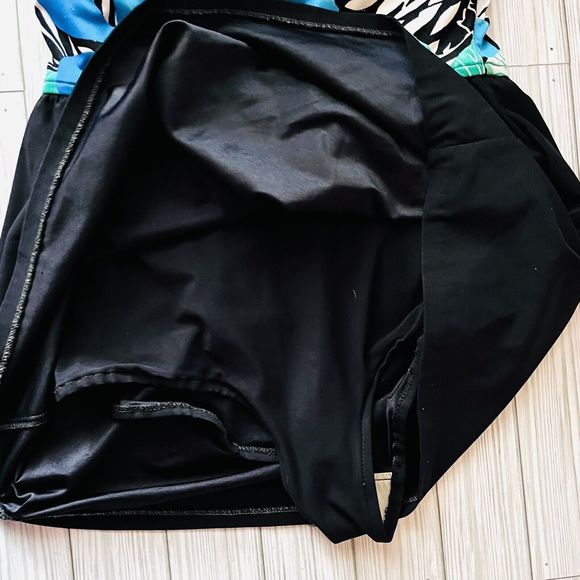 Vintage Perfection Fit by Roxanne Bathing Swim Suit Skort Floral Sz 18 40 C - Picture 2 of 7